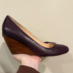 Elegant Purple Wedge Pumps 10.5